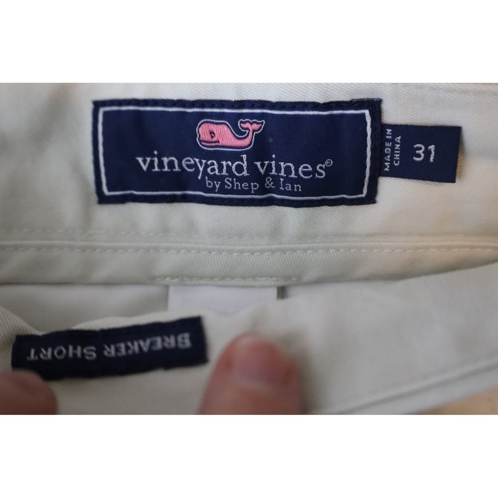 Vineyard Vines Mens Breaker Shorts Khaki Tan American Flag Whale Embroidered 31 - Picture 7 of 9